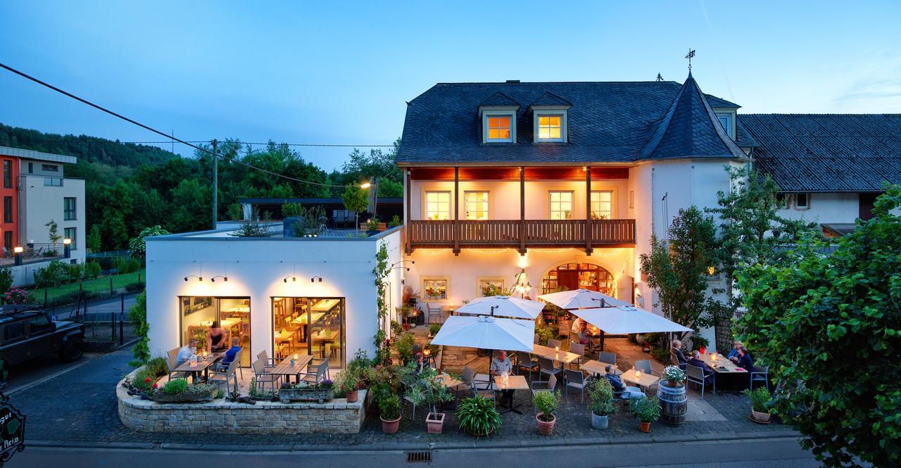 Johannishof Wein-Cafe & Gaestehaus Langsur ภายนอก รูปภาพ